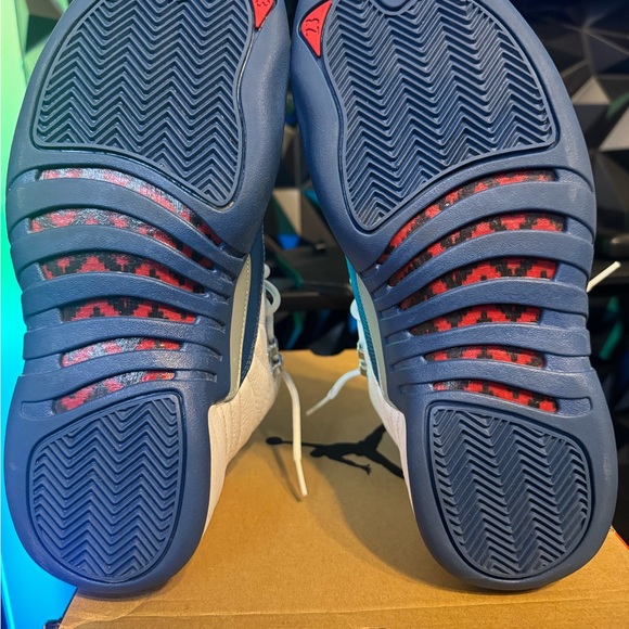 Jordan 12 - Picture 6 of 12